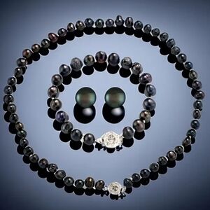 Classic Minimalist Style Irregular Freshwater Baroque Pearl Black 6mm Set.
